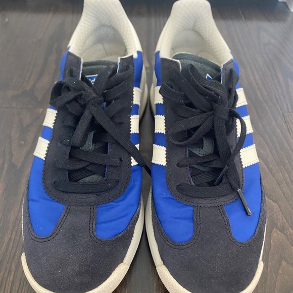 Adidas blue shoes - Picture 4 of 6